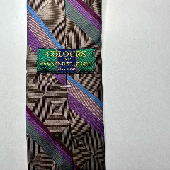 Vtg COLOURS by Alexander Julian Silk Striped Classic Tie - Picture 2 of 6